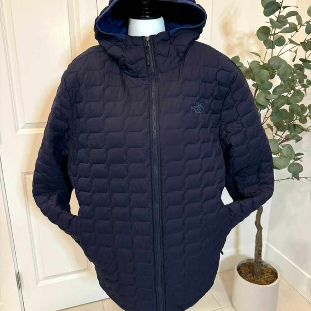The North Face | Lightweight Thermoball Puffer Jacket with Hood | XL